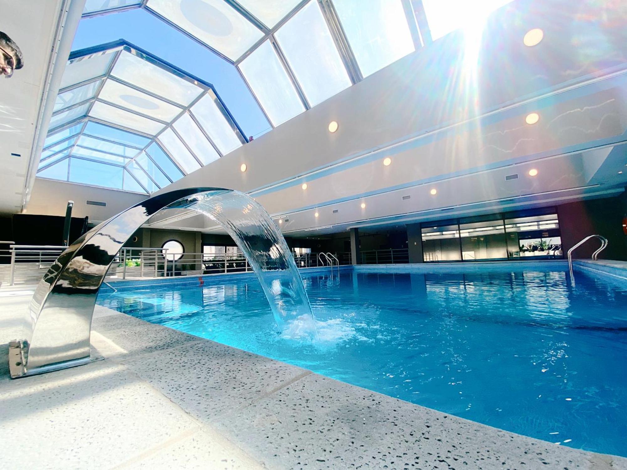 Libertador Hotel Μπουένος Άιρες Εξωτερικό φωτογραφία The swimming pool at the hotel