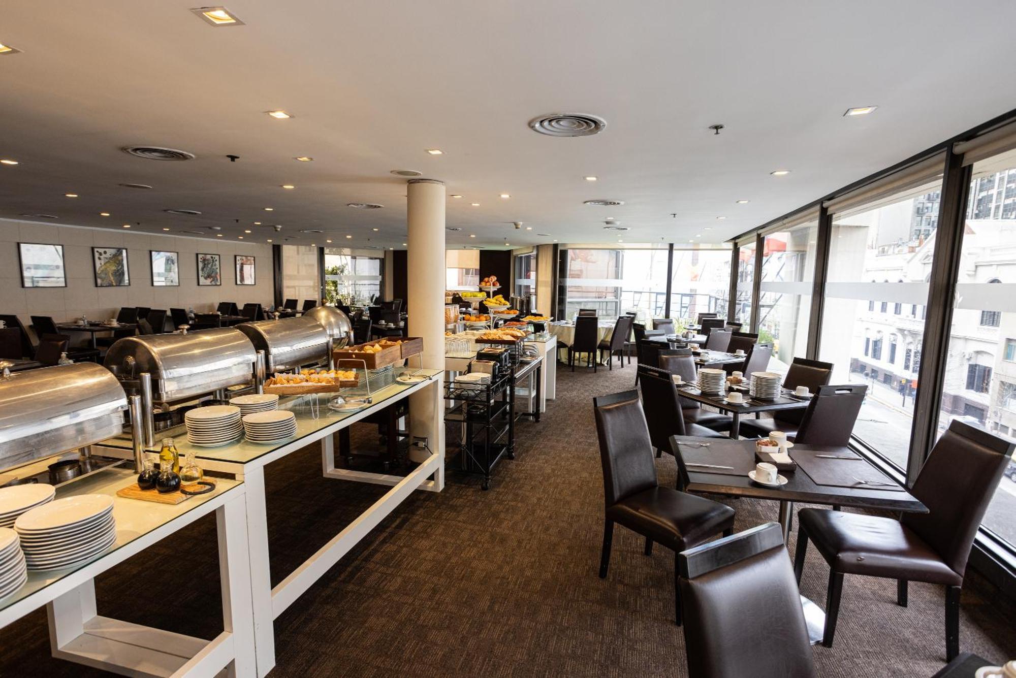 Libertador Hotel Μπουένος Άιρες Εξωτερικό φωτογραφία The lounge at Tan Son Nhat International Airport